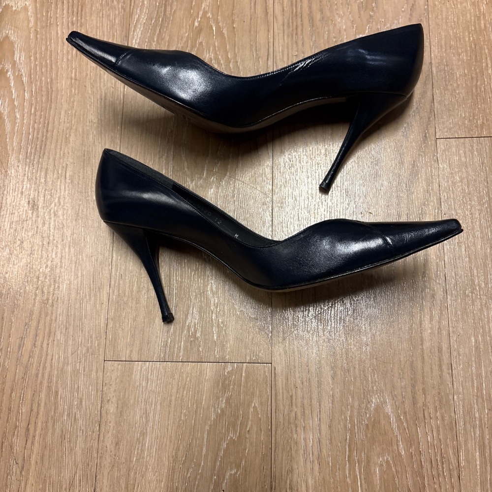Stuart Weitzman 12W - Picture 3 of 8